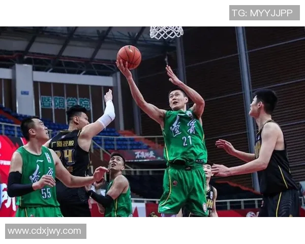 武汉足球队在联合会杯中的默契配合与战术分析展现出强大竞争力